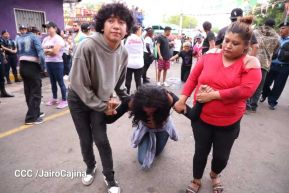 Multitudinaria procesión marca el retorno de Santo Domingo de Guzmán a Las Sierritas