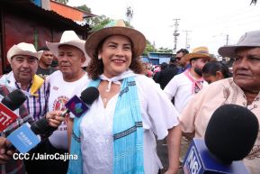 Multitudinaria procesión marca el retorno de Santo Domingo de Guzmán a Las Sierritas