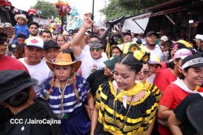 Multitudinaria procesión marca el retorno de Santo Domingo de Guzmán a Las Sierritas