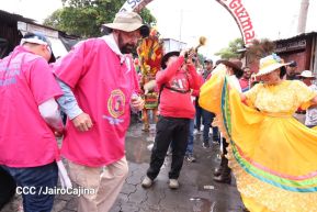 Multitudinaria procesión marca el retorno de Santo Domingo de Guzmán a Las Sierritas