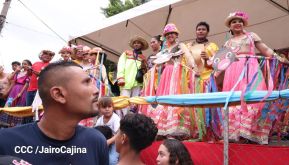 Multitudinaria procesión marca el retorno de Santo Domingo de Guzmán a Las Sierritas