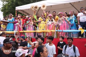 Multitudinaria procesión marca el retorno de Santo Domingo de Guzmán a Las Sierritas