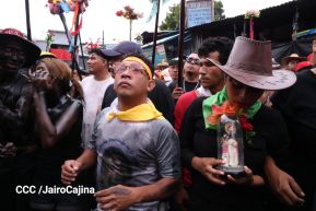 Multitudinaria procesión marca el retorno de Santo Domingo de Guzmán a Las Sierritas