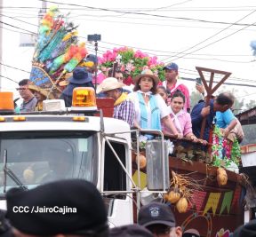 Multitudinaria procesión marca el retorno de Santo Domingo de Guzmán a Las Sierritas