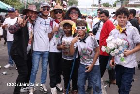 Multitudinaria procesión marca el retorno de Santo Domingo de Guzmán a Las Sierritas