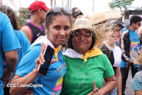 Multitudinaria procesión marca el retorno de Santo Domingo de Guzmán a Las Sierritas
