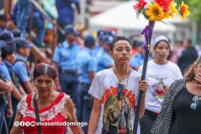 Multitudinaria procesión marca el retorno de Santo Domingo de Guzmán a Las Sierritas