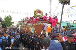 Multitudinaria procesión marca el retorno de Santo Domingo de Guzmán a Las Sierritas