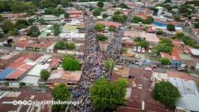 Multitudinaria procesión marca el retorno de Santo Domingo de Guzmán a Las Sierritas