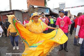 Multitudinaria procesión marca el retorno de Santo Domingo de Guzmán a Las Sierritas