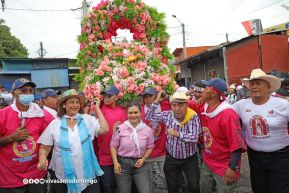 Multitudinaria procesión marca el retorno de Santo Domingo de Guzmán a Las Sierritas