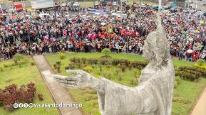 Multitudinaria procesión marca el retorno de Santo Domingo de Guzmán a Las Sierritas