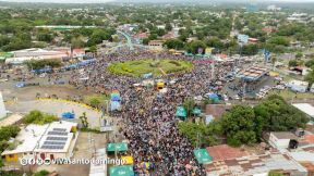 Multitudinaria procesión marca el retorno de Santo Domingo de Guzmán a Las Sierritas