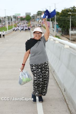 Entregamos a las familias nicaragüenses Paso a Desnivel Comandante Julio Buitrago Urroz