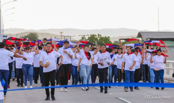 Entregamos a las familias nicaragüenses Paso a Desnivel Comandante Julio Buitrago Urroz