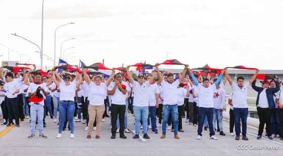 Entregamos a las familias nicaragüenses Paso a Desnivel Comandante Julio Buitrago Urroz