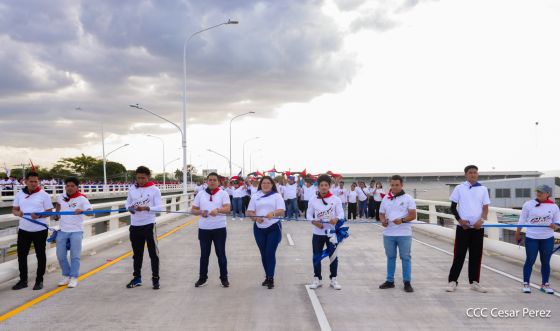 Entregamos a las familias nicaragüenses Paso a Desnivel Comandante Julio Buitrago Urroz