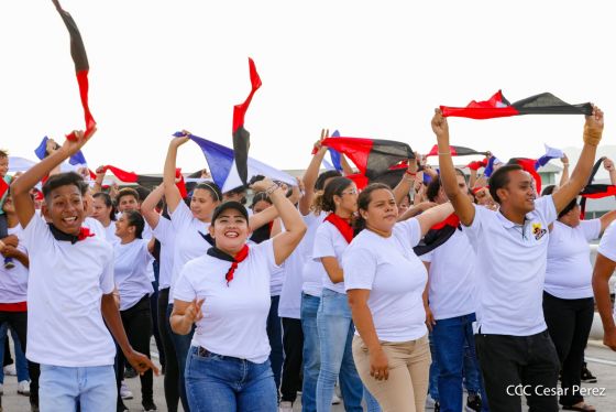 Entregamos a las familias nicaragüenses Paso a Desnivel Comandante Julio Buitrago Urroz