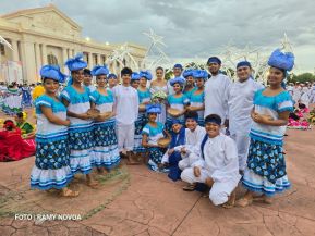 Gran Baile del Huipil en la Plaza Soberanía en Managua