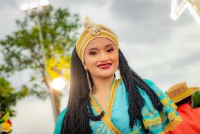 Gran Baile del Huipil en la Plaza Soberanía en Managua
