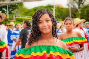 Gran Baile del Huipil en la Plaza Soberanía en Managua