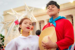 Gran Baile del Huipil en la Plaza Soberanía en Managua