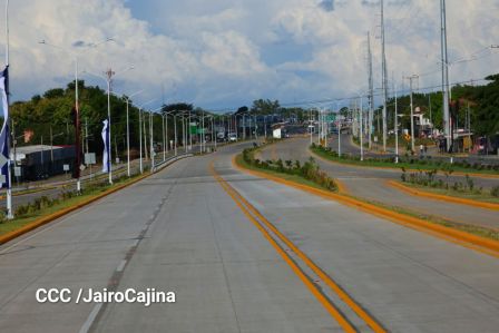 Gobierno de Rosario y Daniel entregan a las familias Primer Tramo de la Pista Héroes de La Insurrección