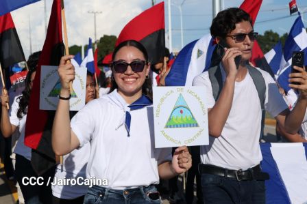 Gobierno de Rosario y Daniel entregan a las familias Primer Tramo de la Pista Héroes de La Insurrección