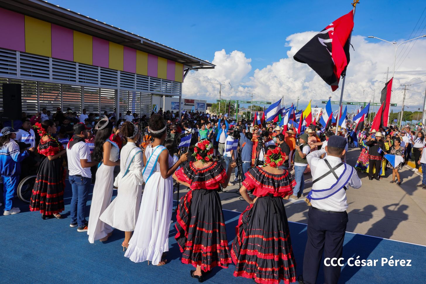 Gobierno de Rosario y Daniel entregan a las familias Primer Tramo de la Pista Héroes de La Insurrección