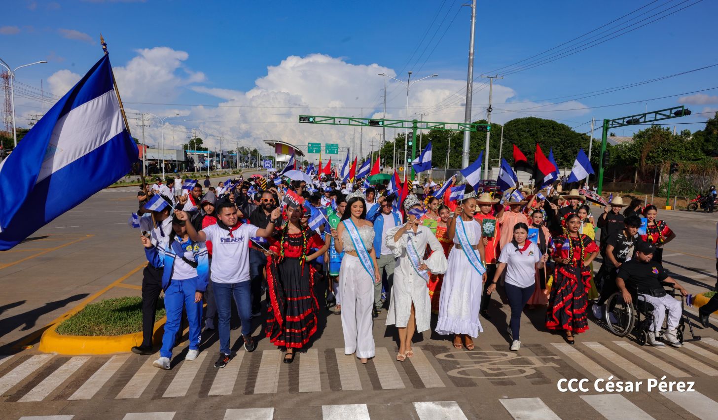 Gobierno de Rosario y Daniel entregan a las familias Primer Tramo de la Pista Héroes de La Insurrección