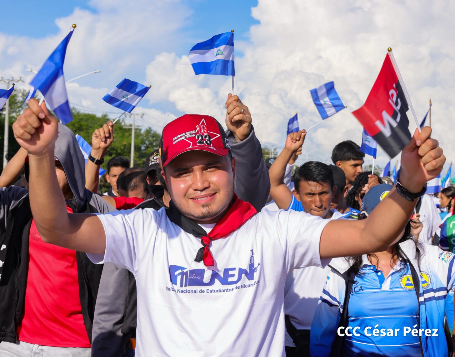 Gobierno de Rosario y Daniel entregan a las familias Primer Tramo de la Pista Héroes de La Insurrección