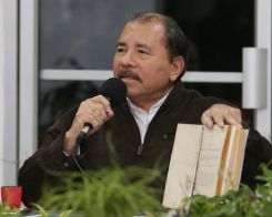 Daniel y Rosario se reúnen con presidente de HKND, señor Wang Jing