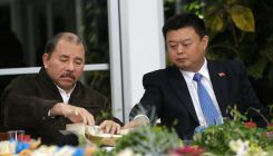 Daniel y Rosario se reúnen con presidente de HKND, señor Wang Jing