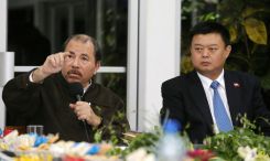 Daniel y Rosario se reúnen con presidente de HKND, señor Wang Jing