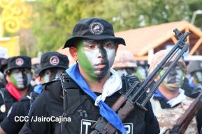 Desfile Policial “Unidad, Fuerza y Victorias” en la Avenida de Bolívar a Chávez