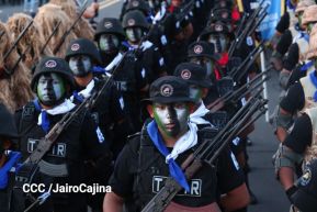 Desfile Policial “Unidad, Fuerza y Victorias” en la Avenida de Bolívar a Chávez