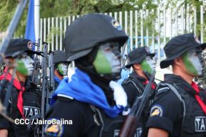 Desfile Policial “Unidad, Fuerza y Victorias” en la Avenida de Bolívar a Chávez