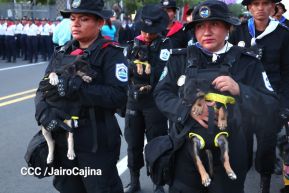 Desfile Policial “Unidad, Fuerza y Victorias” en la Avenida de Bolívar a Chávez