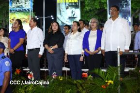 Desfile Policial “Unidad, Fuerza y Victorias” en la Avenida de Bolívar a Chávez