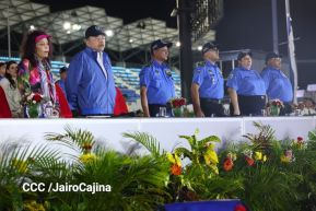 Desfile Policial “Unidad, Fuerza y Victorias” en la Avenida de Bolívar a Chávez