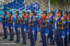Desfile Policial “Unidad, Fuerza y Victorias” en la Avenida de Bolívar a Chávez