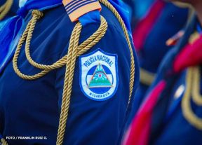Desfile Policial “Unidad, Fuerza y Victorias” en la Avenida de Bolívar a Chávez