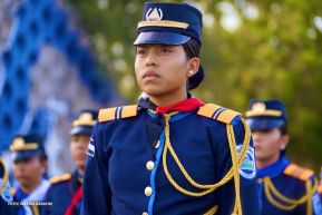Desfile Policial “Unidad, Fuerza y Victorias” en la Avenida de Bolívar a Chávez