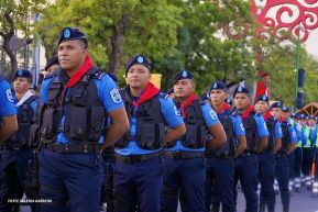 Desfile Policial “Unidad, Fuerza y Victorias” en la Avenida de Bolívar a Chávez