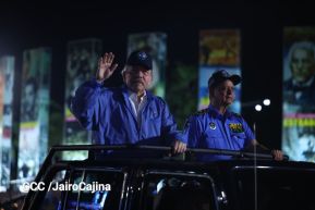 Desfile Policial “Unidad, Fuerza y Victorias” en la Avenida de Bolívar a Chávez