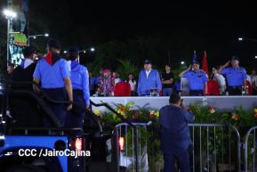 Desfile Policial “Unidad, Fuerza y Victorias” en la Avenida de Bolívar a Chávez