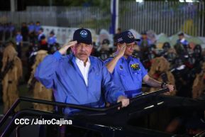 Desfile Policial “Unidad, Fuerza y Victorias” en la Avenida de Bolívar a Chávez