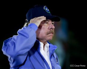 Desfile Policial “Unidad, Fuerza y Victorias” en la Avenida de Bolívar a Chávez