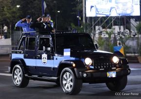 Desfile Policial “Unidad, Fuerza y Victorias” en la Avenida de Bolívar a Chávez