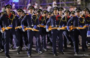 Desfile Policial “Unidad, Fuerza y Victorias” en la Avenida de Bolívar a Chávez